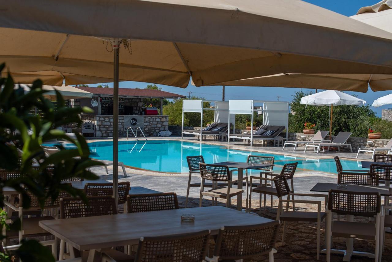 Hotel Kastro Maini Areopoli Esterno foto